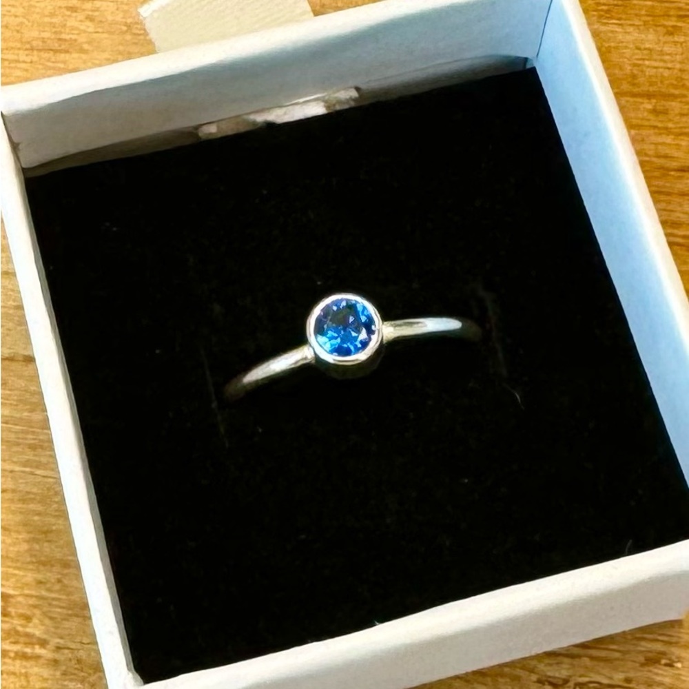 New bright Blue Spinel and solid Sterling Silver stacking Ring size 8.5 or 9 - Picture 4 of 8